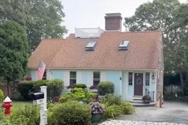 With the home on the market for eight months, Comeau says she had over 60 people view the home, including many coming back for a second look.